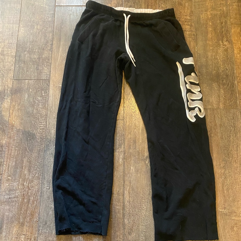 Victoria's Secret PINK Black sweatpants. Size M. Good condition.